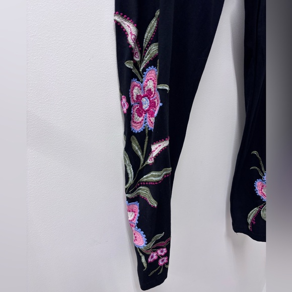 Johnny Was Libbi Black Leggings with Pink Floral Embroidery - Picture 6 of 10